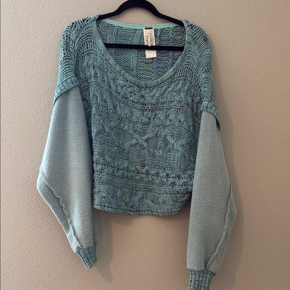 Free People Off The Shoulder Sweater - Picture 1 of 6
